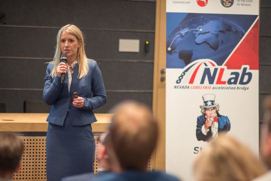 Weronika Soszyńska, Wit-Composites, prezentacja biznesowa podczas NLAB Demo Day
