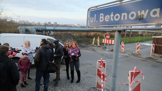 Mieszkańcy ul. Ciepłej w Lublinie protestują Mieszkańcy ul. Ciepłej w Lublinie protestują