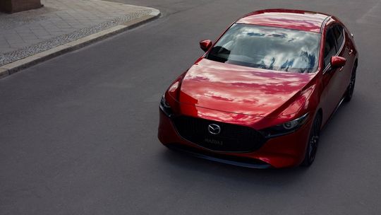 Pierwsze zdjęcia mazdy3