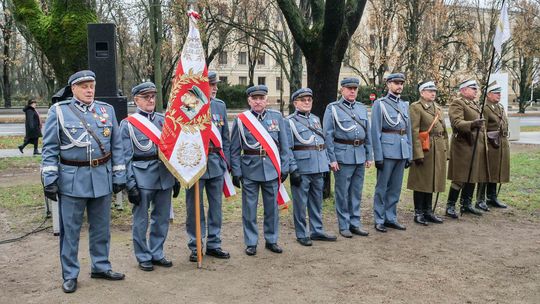 Odsłonięcie pomnika Ks. Idziego Radziszewskiego Odsłonięcie pomnika Ks. Idziego Radziszewskiego