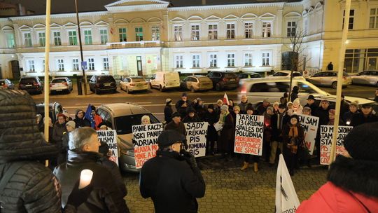 Pikieta w obronie wolnych sądów w Lublinie