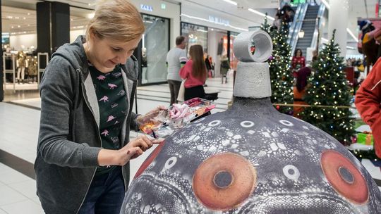 Świąteczne malowanie Giga Bombek