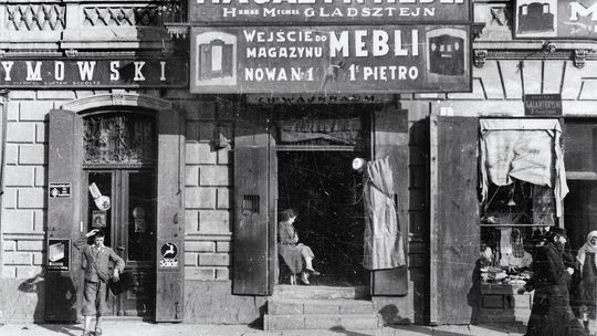 Opowieści o dźwiganiu, posyłaniu i znikaniu 