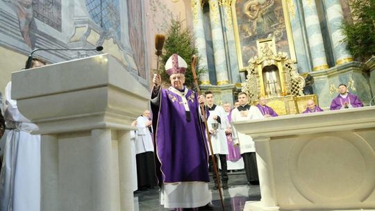 Kościół Rektoralny św. Piotra Apostoła w Lublinie: poświęcenie ołtarza i ambony