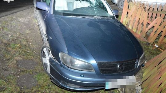 Pijany 19-latek rozbił się oplem