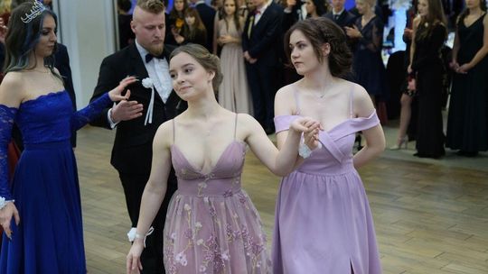 Studniówka 2019: Bal maturzystów lubelskiego IV LO w hotelu In Between