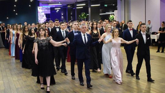 Studniówka 2019: Bal maturzystów IX LO w hotelu In Between Studniówka 2019: Bal maturzystów IX LO w hotelu In Between