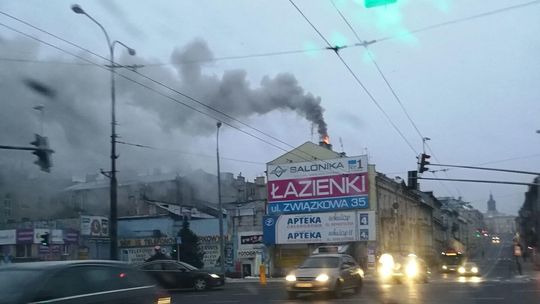 Pożar w kamienicy przy ul. Lubartowskiej w Lublinie