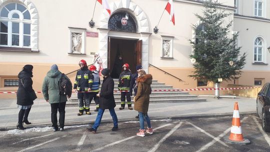 Alarm bombowy w urzędzie wojewódzkim