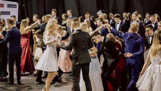 Bal studniówkowy II LO w Zamościu Bal studniówkowy II LO w Zamościu