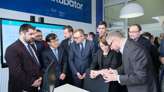 Samsung otworzył inkubator na Politechnice Lubelskiej Samsung otworzył inkubator na Politechnice Lubelskiej