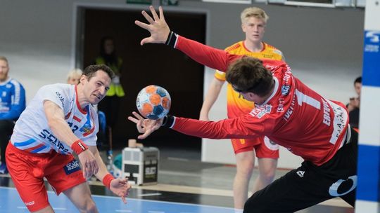 Mecz grupy D Pucharu EHF: zespół Azotów Puławy przegrał z ekipą z Danii trzema bramkami Mecz grupy D Pucharu EHF: zespół Azotów Puławy przegrał z ekipą z Danii trzema bramkami