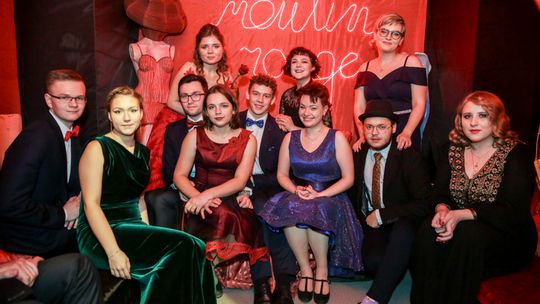 Studniówki 2019: Bal maturzystów Zespołu Szkół Plastycznych