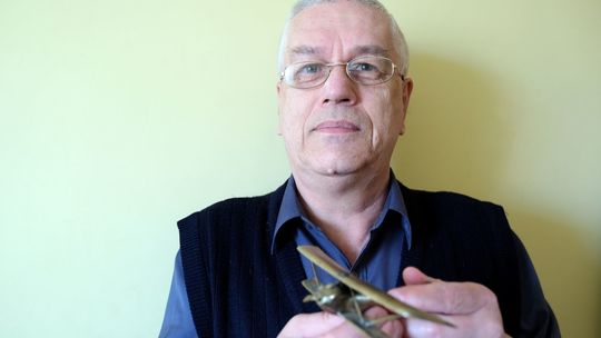 Wojna, samoloty i jeden dzień z żoną Wojna, samoloty i jeden dzień z żoną