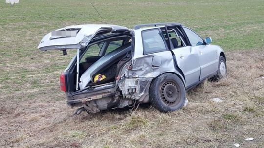 18-latek nie ustąpił pierwszeństwa. Trzy osoby w szpitalu