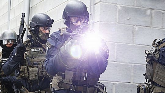 Antyterroryści na stadionie Arena Lublin