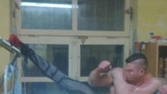 Skazany chwali się na Facebooku zdjęciami z więzienia