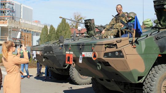 Wojsko w Puławach, pokaz sprzętu 