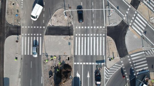 Prace przy przedłużeniu ul. Dywizjonu 303 do ul. Wrotkowskiej dobiegają końca