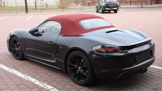 Dwóch Rosjan próbowało tym porsche wyjechać z Polski Dwóch Rosjan próbowało tym porsche wyjechać z Polski