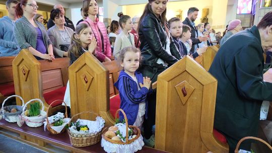 Święcenie pokarmów w kościele pw. św. Maksymiliana Kolbego