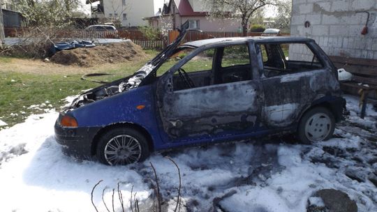 Pożar samochodu w Ostrowie Lubelskim