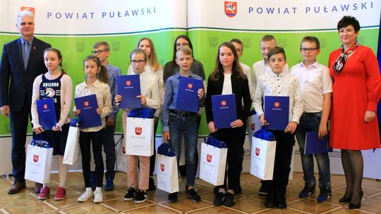 Puławscy sportowcy odebrali nagrody starosty