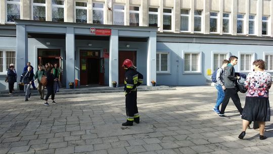 Alarm bombowy w szkołach w Lublinie