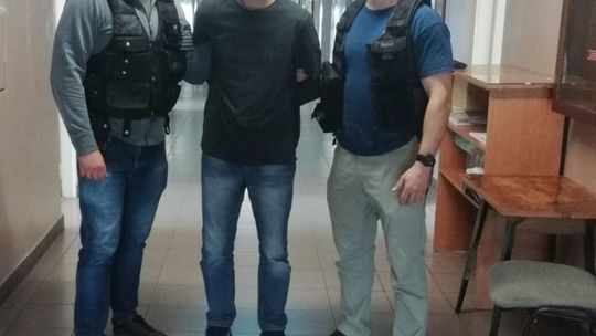 Podpalacz samochodów. Auta podpalone przy ul. Harnasie