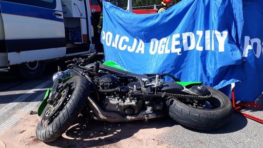 Tragiczny wypadek w Pawlinie. Motocyklista nie żyje