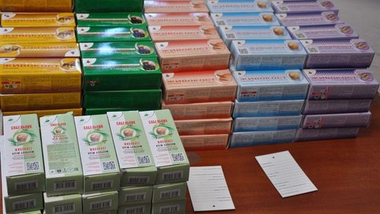 Preparaty lecznicze, obuwie, sterydy na granicy w Dorohusku