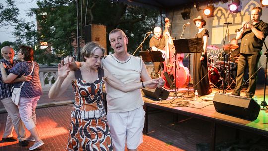 Most Kultury - Czarne Lwy z Przedmieścia