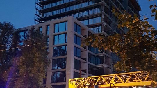 Al. Racławickie: Pożar apartamentowca w Lublinie