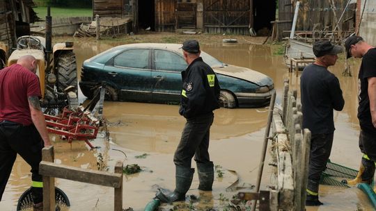Wierzchowiska w gminie Modliborzyce: wielkie sprzątanie po ulewie Wierzchowiska w gminie Modliborzyce: wielkie sprzątanie po ulewie