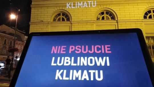 Wieczorny protest przeciw zabudowie górek czechowskich