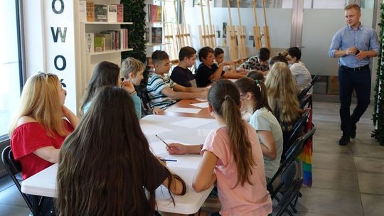 Łączą literaturę ze sztukami wizualnymi