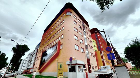 COZL budynek nr 2 dydaktyczno - administracyjny czeka na meble i wyposażenie