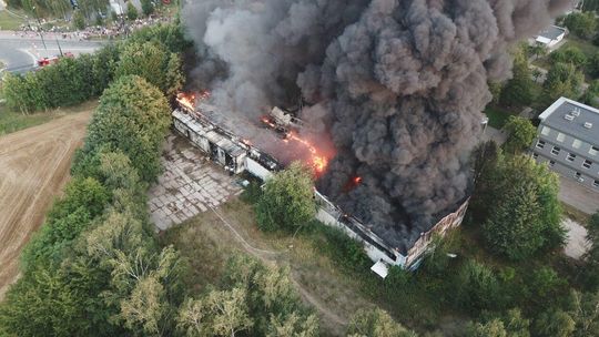 Pożar na Felinie przy ul. Doświadczalnej w Lublinie - zdjęcia z drona Pożar na Felinie przy ul. Doświadczalnej w Lublinie - zdjęcia z drona
