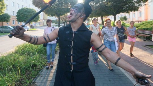 XIII Spotkania Teatrów Ulicznych w Świdniku: parada 