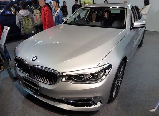 BMW 530e