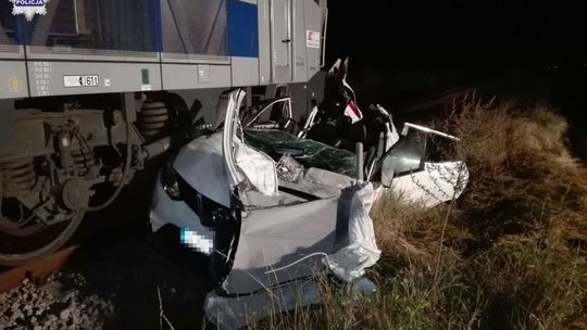 Tragiczny wypadek na przejeździe kolejowym w Jarosławcu