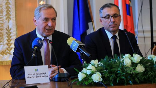 Umowa na remont puławskiego SP ZOZ podpisana