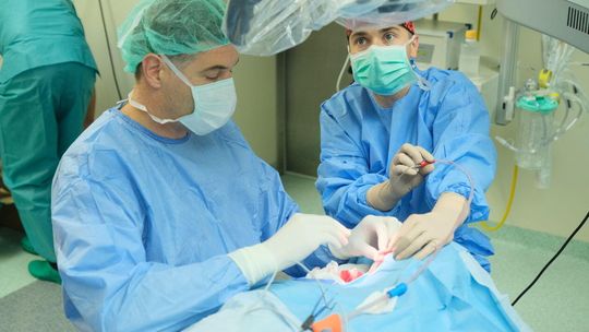 SPSK 4: operacja wszczepienia implantu ucha