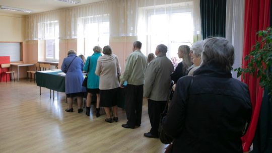 Komisje przy ul. Onyksowej, w CK, Ogrodowa, Wieniawska i dwie szkoły przy Lipowej