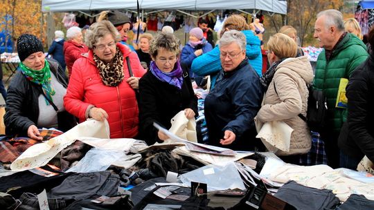Nowe targowisko w Puławach otwarte Nowe targowisko w Puławach otwarte