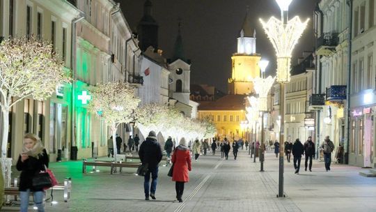 Przygotowania do świąt na lubelskim deptaku Przygotowania do świąt na lubelskim deptaku