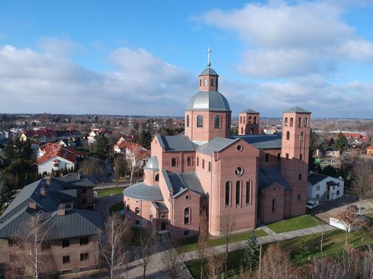 Budowa kościoła Trójcy Świętej przy ul. Nałęczowskiej