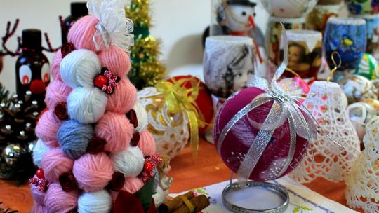 Kolędy umilały zakupy. Pierwszy taki jarmark 