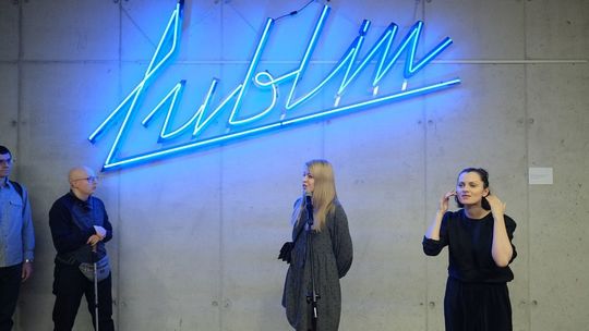 Wernisaż wystawy neonów w Centrum Spotkania Kultur