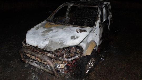 Jeziorzany: Samochód stanął w ogniu